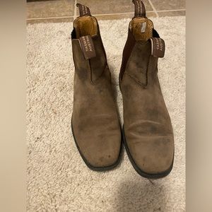 Blundstone Boots 1306 Square Toe in Rustic Brown